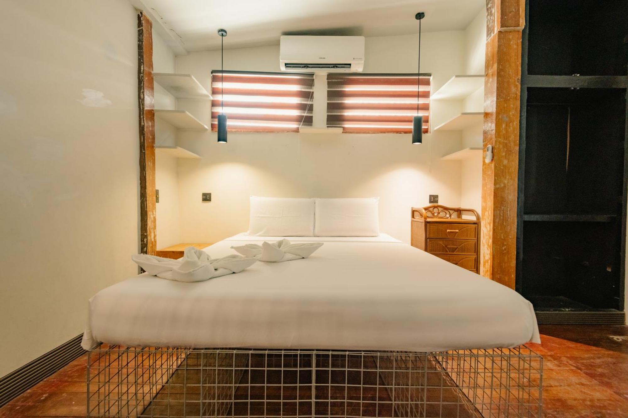 The Flying Fish Hostel Cebu Екстериор снимка