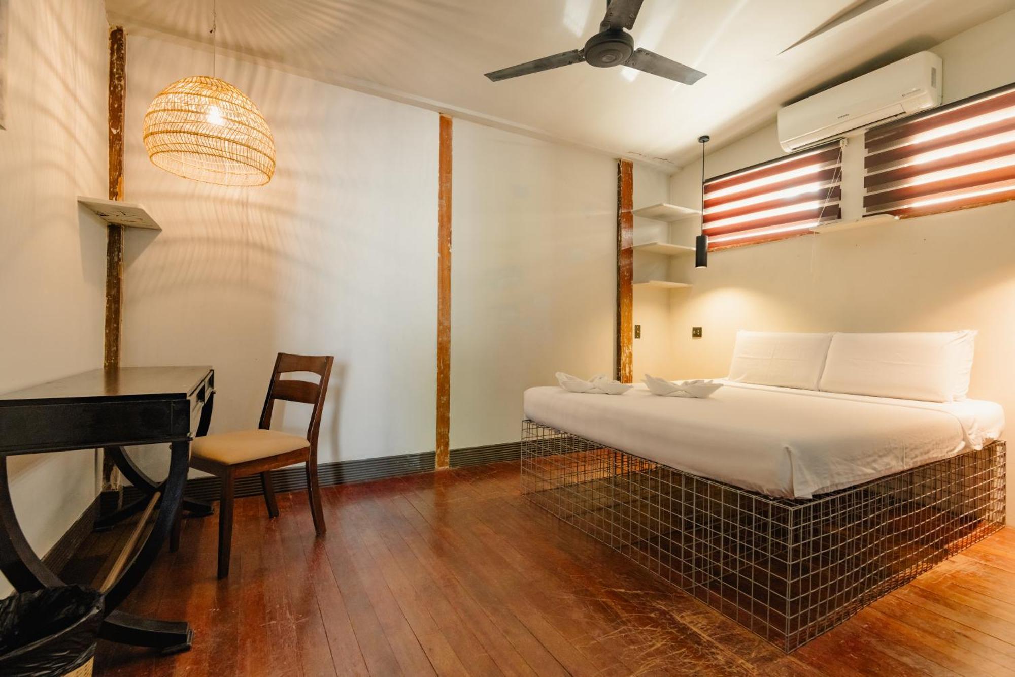 The Flying Fish Hostel Cebu Екстериор снимка